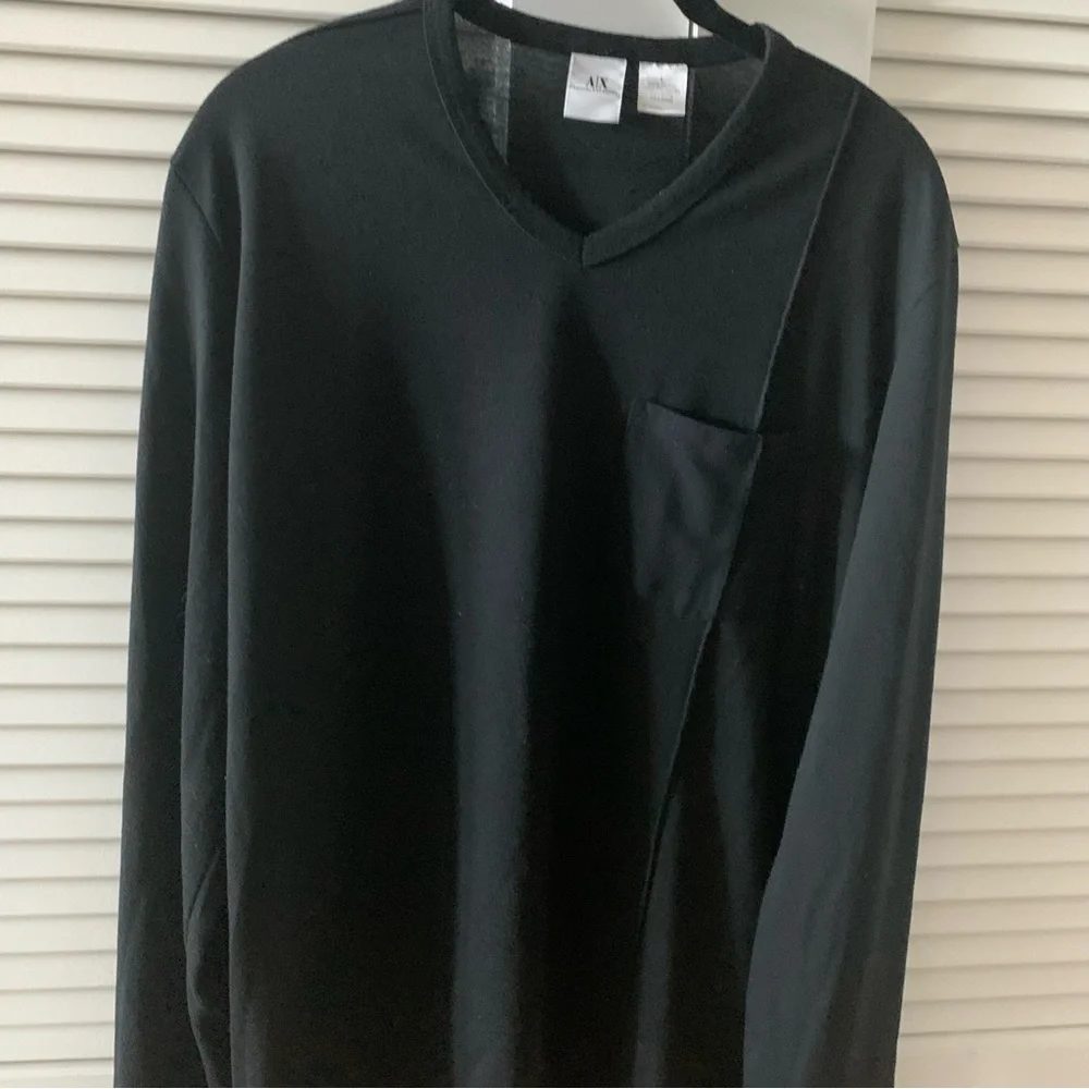 A/X Long Sleeve V neck - Picture 4 of 5